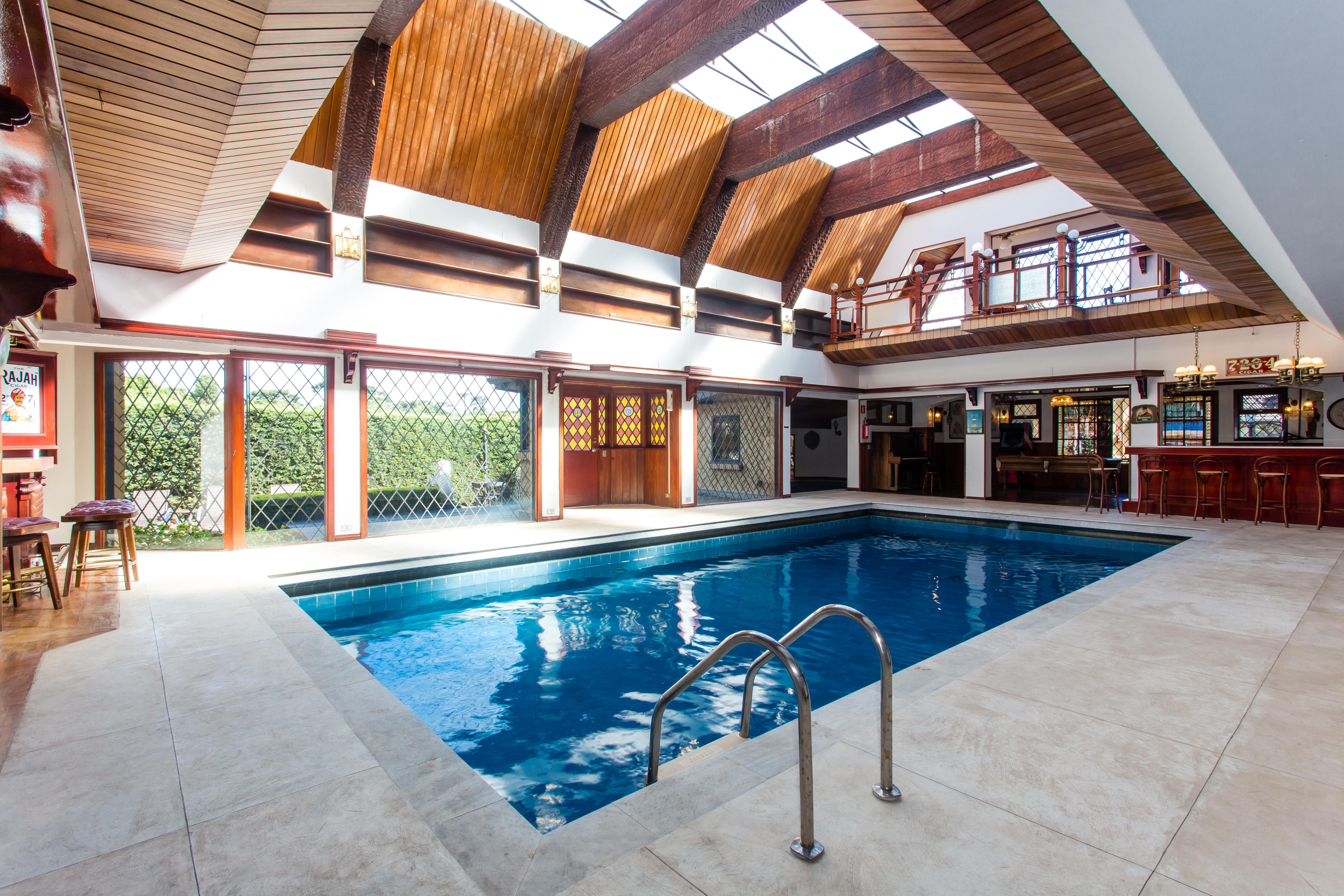 Hotel Castelo Nacional Inn Campos Do Jordao Luaran gambar